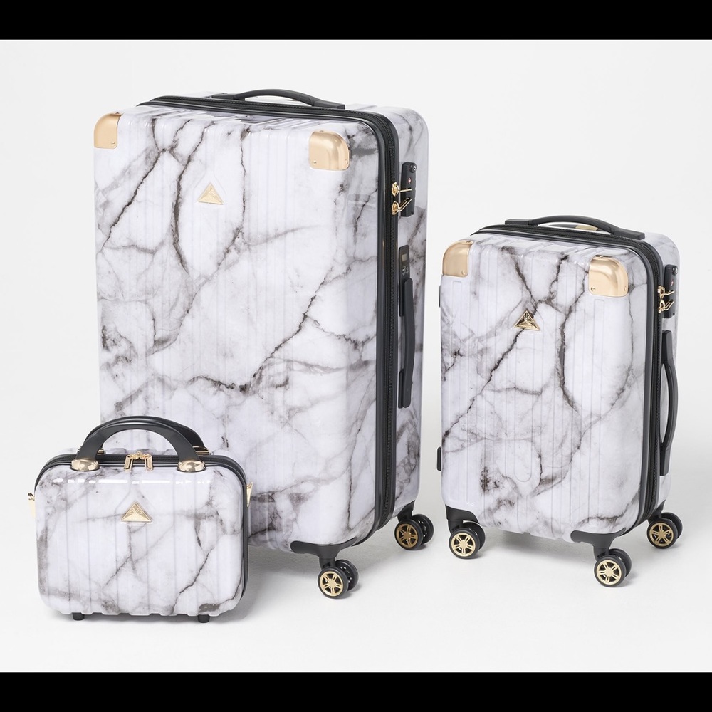 BRAND NEW! Triforce 3-pc Luggage Set
